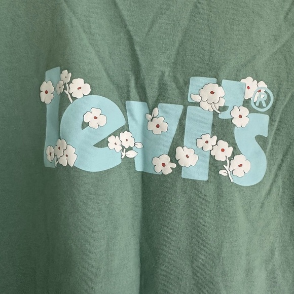 Levi's LE SS TEE women's green t-shirt with a floral logo print. Size 2XL - Picture 2 of 7